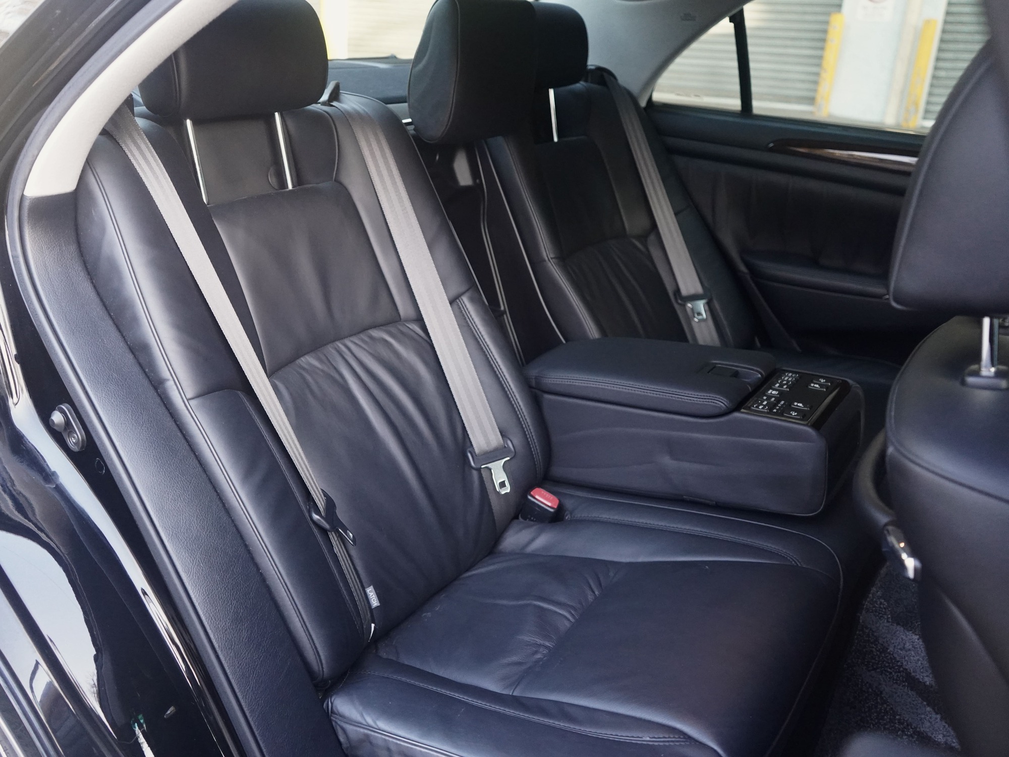 2007 Toyota Crown JDM car for sale — photo 10 of 20