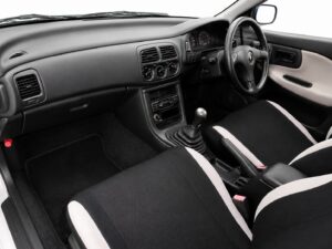 Subaru Impreza WRX / STI Sedan (GC8) - Photo 3