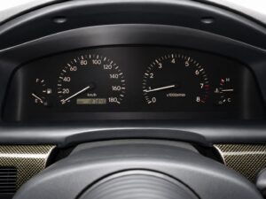 Toyota Mark II (JZX100, JZX101, JZX105) - Photo 9