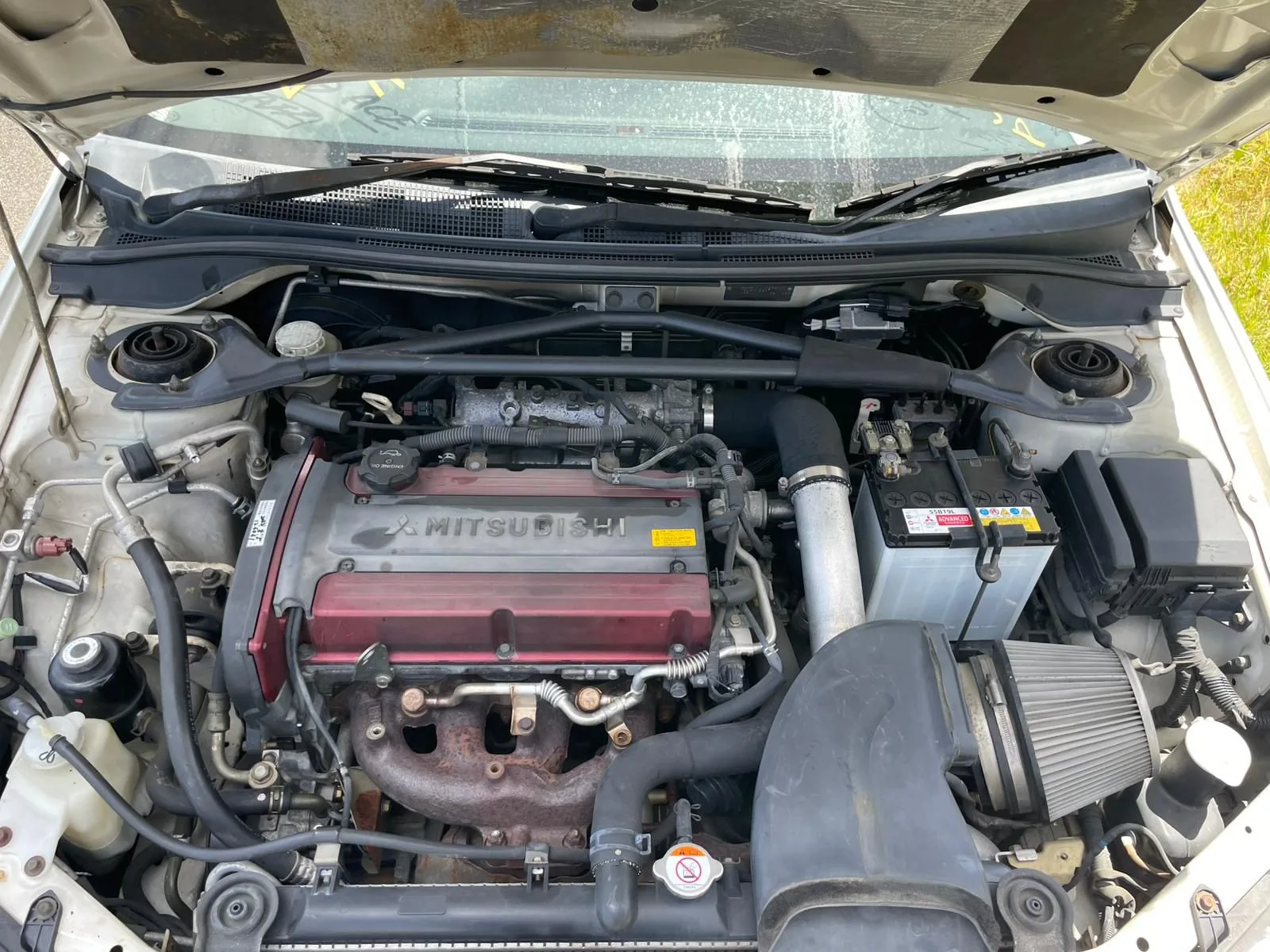 4G63 turbocharged engine bay in a Mitsubishi Evolution VIII GSR