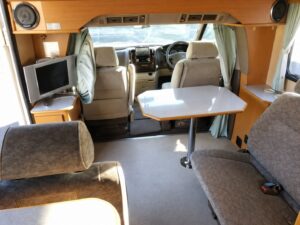 Toyota Grand Hiace Motorhome (VCH22) - Photo 5